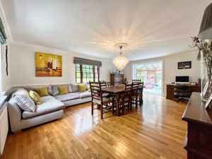 Photo 31- click for photo gallery